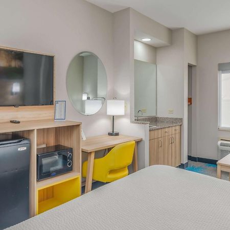 Days Inn & Suites By Wyndham Prattville-Montgomery Exteriér fotografie