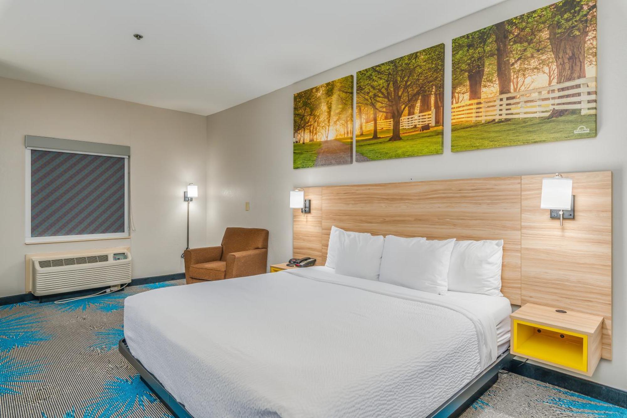 Days Inn & Suites By Wyndham Prattville-Montgomery Exteriér fotografie