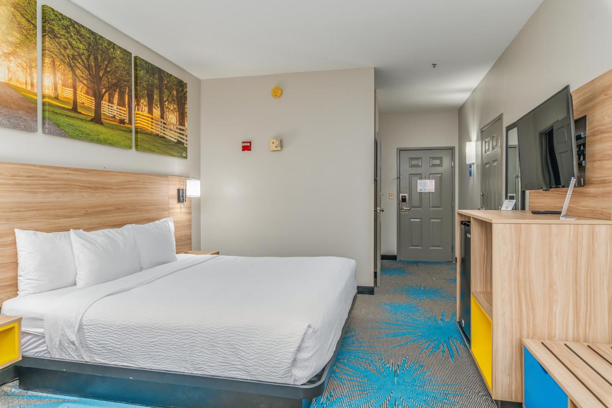 Days Inn & Suites By Wyndham Prattville-Montgomery Exteriér fotografie