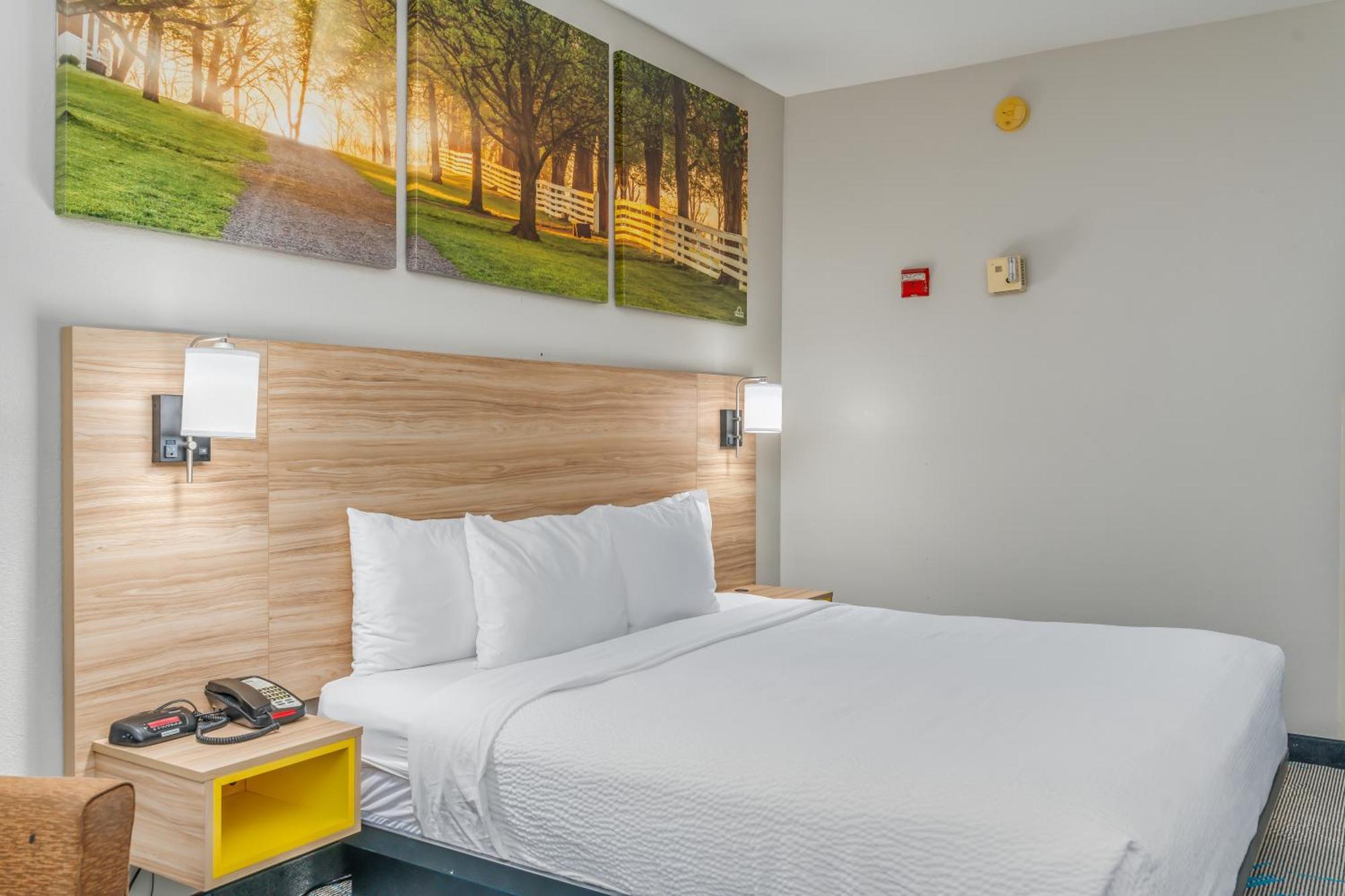 Days Inn & Suites By Wyndham Prattville-Montgomery Exteriér fotografie