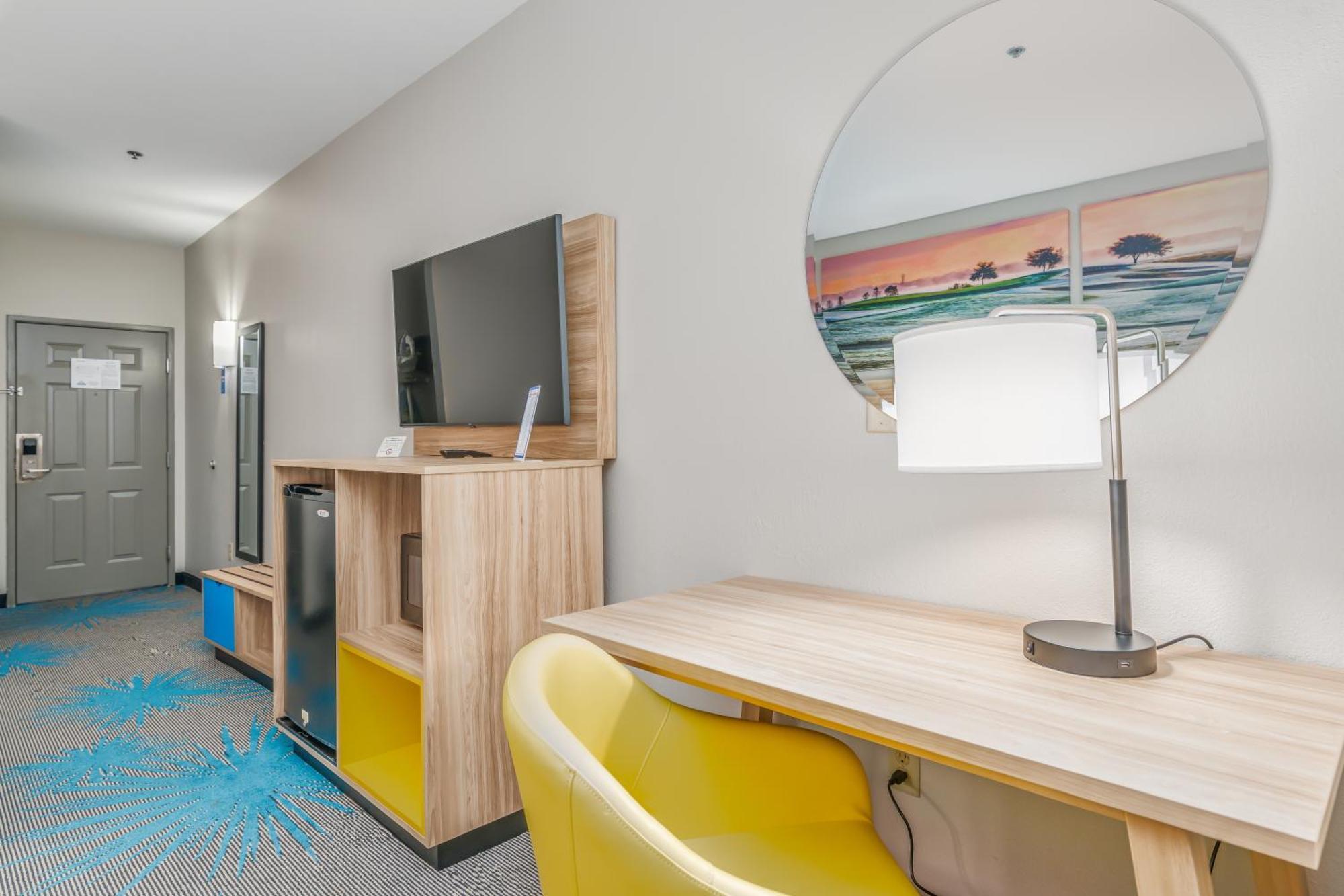 Days Inn & Suites By Wyndham Prattville-Montgomery Exteriér fotografie