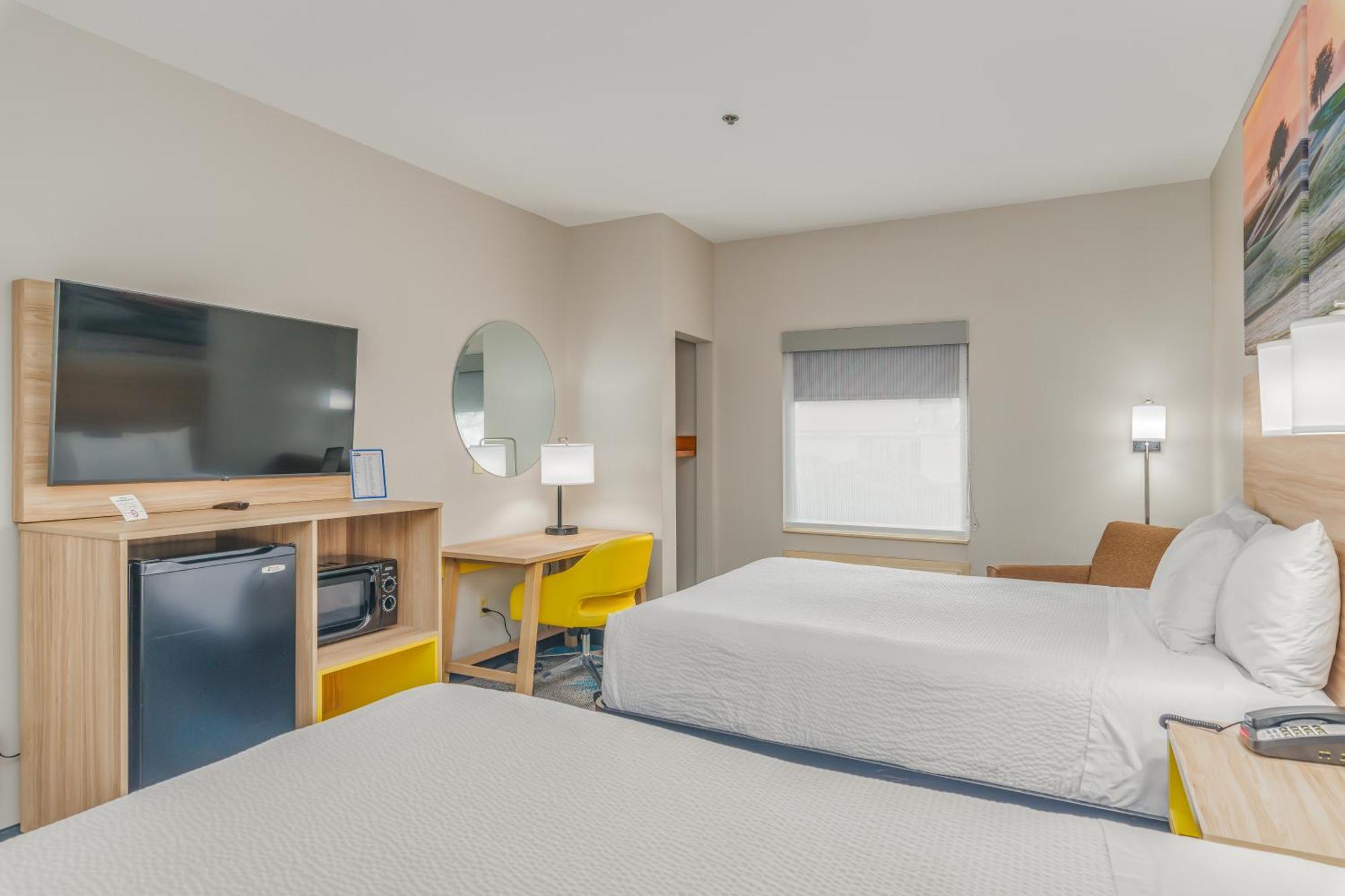 Days Inn & Suites By Wyndham Prattville-Montgomery Exteriér fotografie