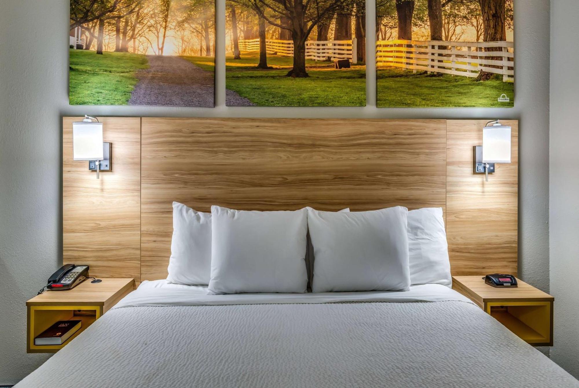 Days Inn & Suites By Wyndham Prattville-Montgomery Exteriér fotografie