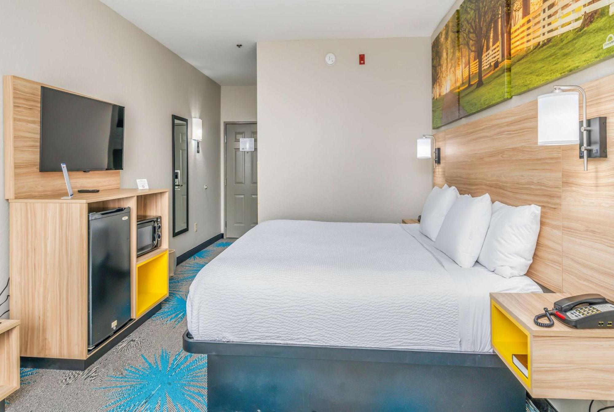Days Inn & Suites By Wyndham Prattville-Montgomery Exteriér fotografie